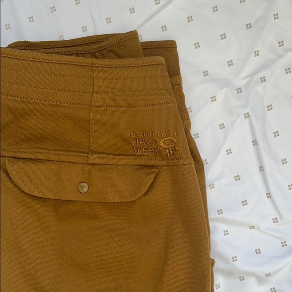 Mountain Hardwear Pants - MOUNTAIN HARD WEAR • Women’s Pants • Dark Tan